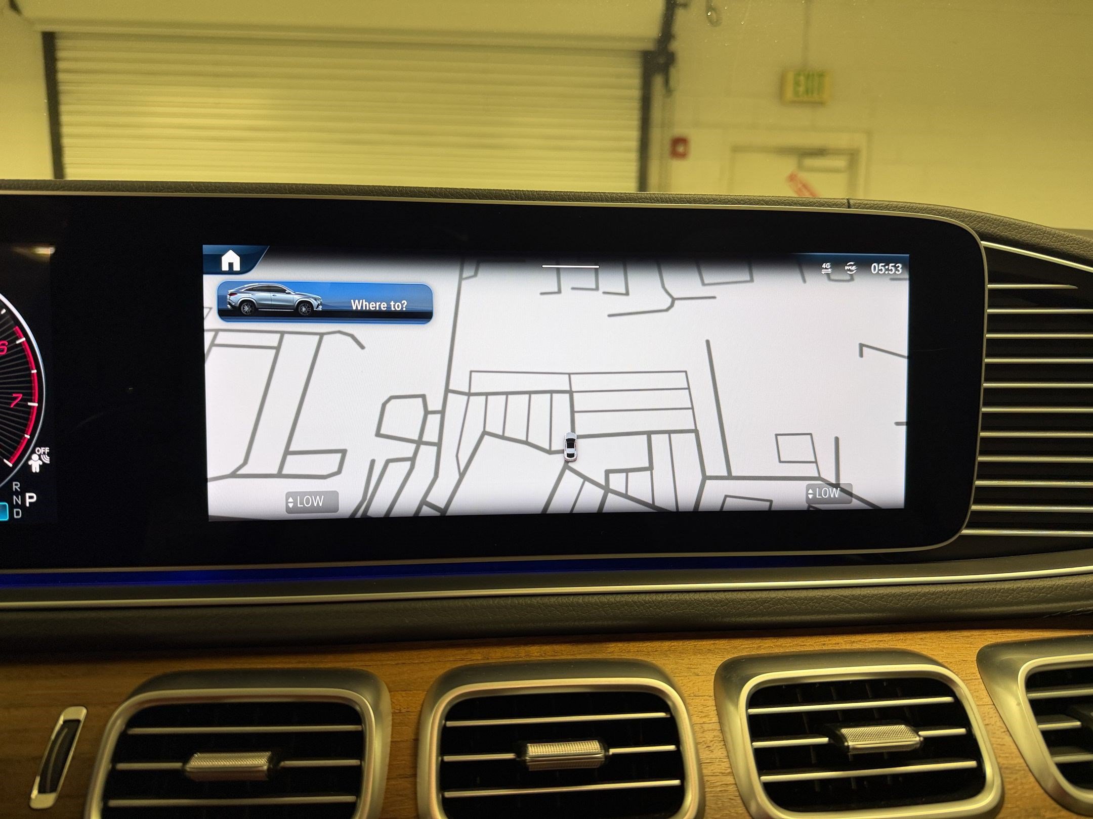 Used 2025 Mercedes-Benz GLE 450 4MATIC Coupe image 19