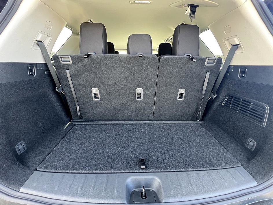 New 2026 Nissan Pathfinder S image 35