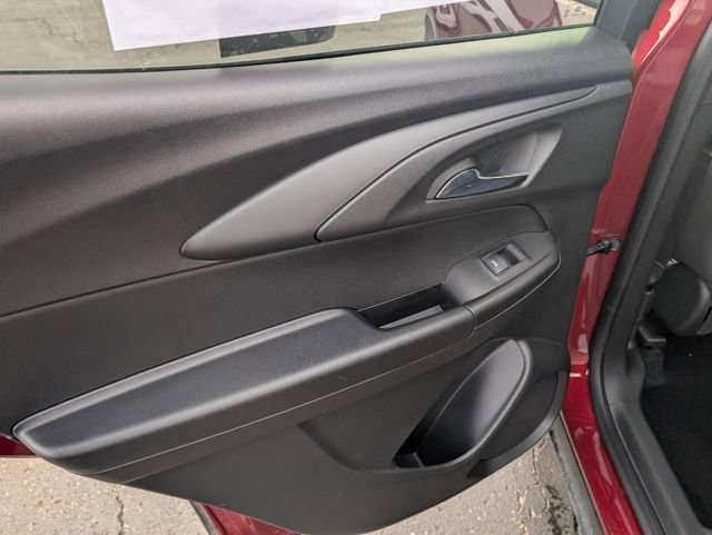 Certified 2023 Chevrolet TrailBlazer RS w/ Convenience Package image 11