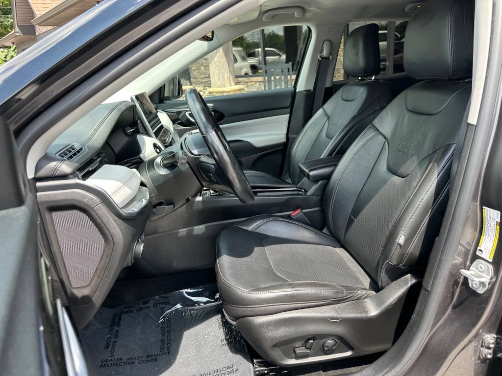 Used 2022 Jeep Compass Limited AWD/4WD image 11