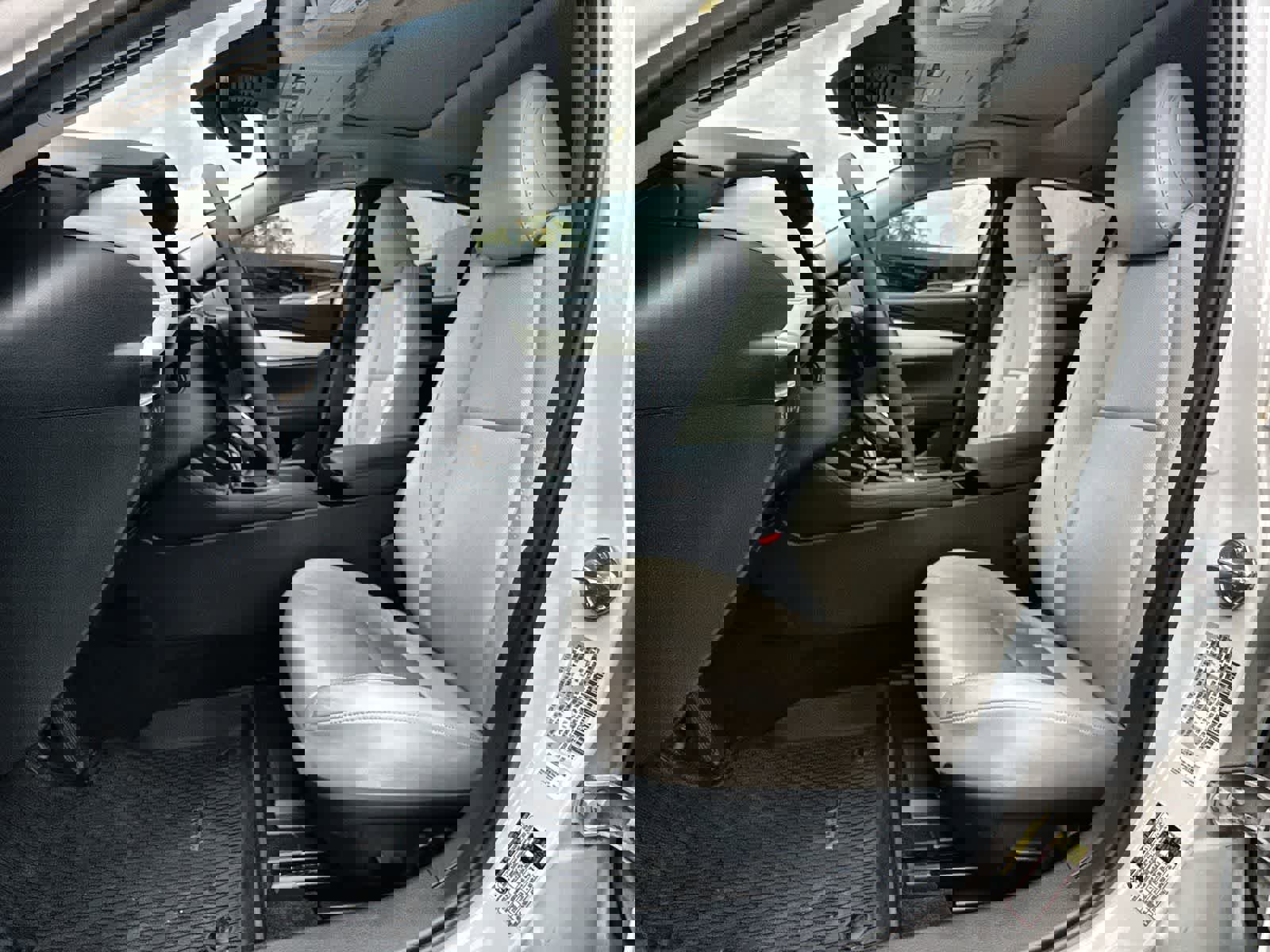 Used 2025 MAZDA MAZDA3 2.5 Turbo Sedan w/Premium Plus image 3