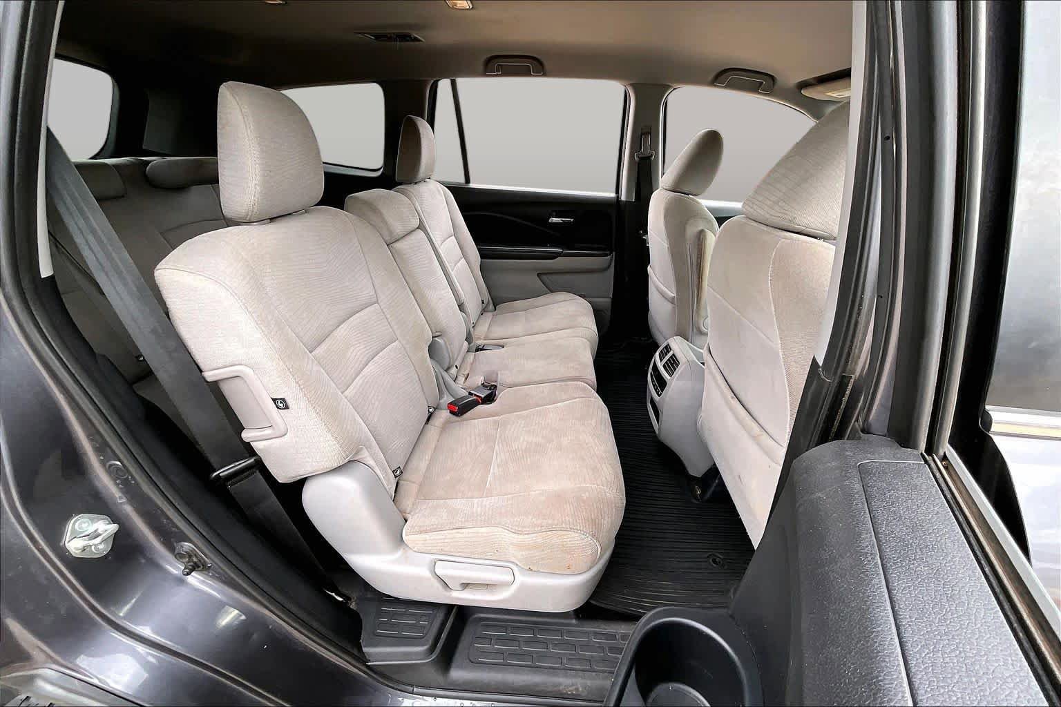 Used 2018 Honda Pilot EX image 16