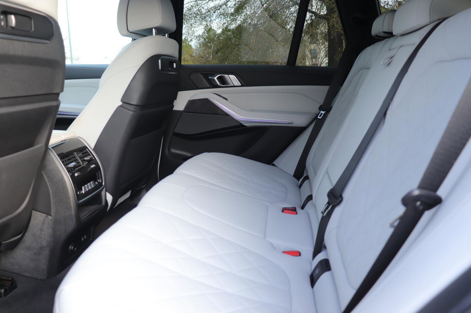 Certified 2024 BMW X5 xDrive40i w/ Premium Package image 13