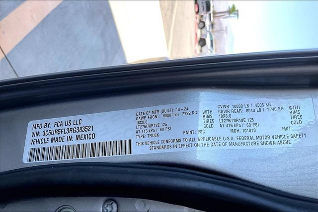 Used 2024 RAM 2500 Laramie AWD/4WD image 33