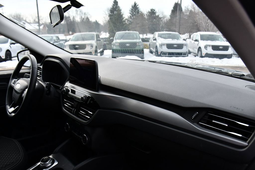 Used 2023 Ford Escape Active image 15