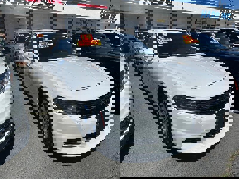 Used 2019 Dodge Charger SXT image 19