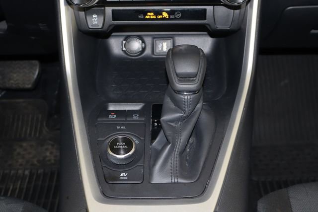 Used 2024 Toyota RAV4 XLE w/ Convenience Package image 29