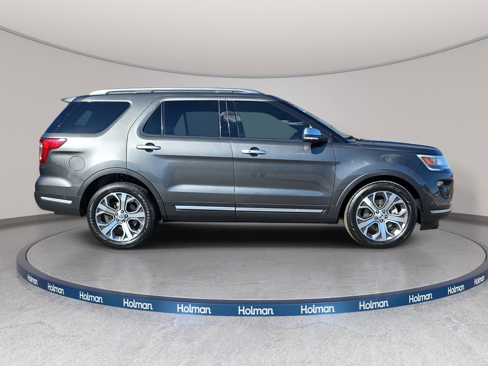 Used 2018 Ford Explorer Platinum image 8