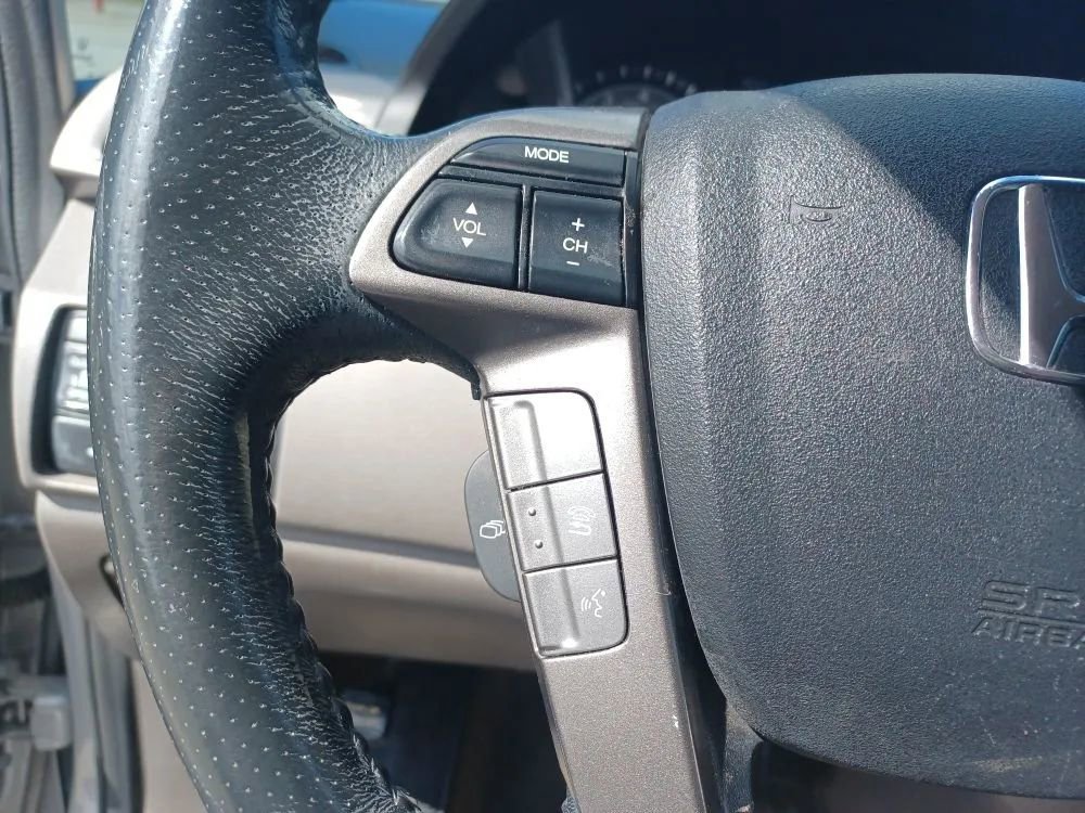 Used 2015 Honda Odyssey EX-L image 17