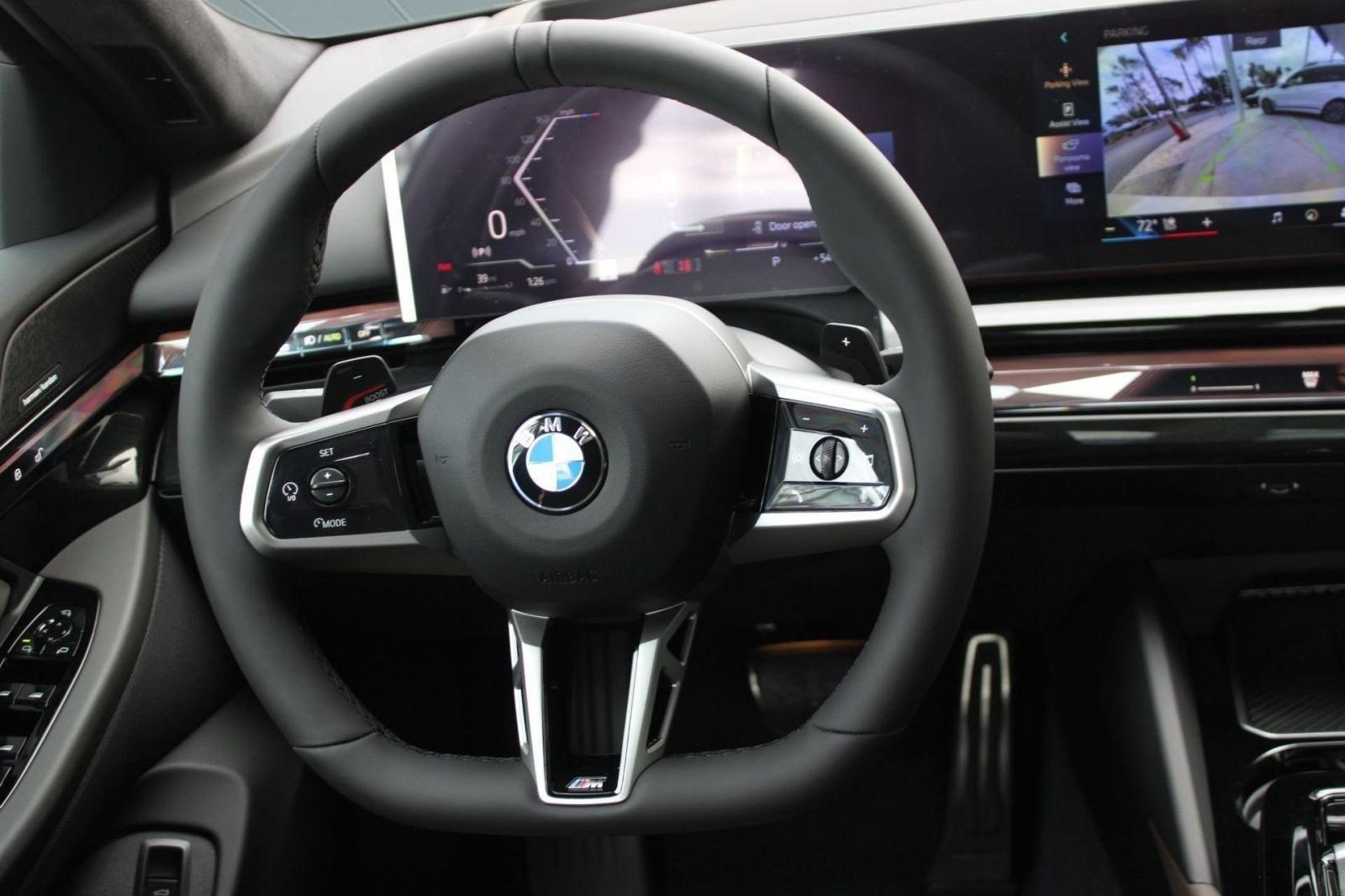 Used 2026 BMW 530i w/ M Sport Package RWD image 11