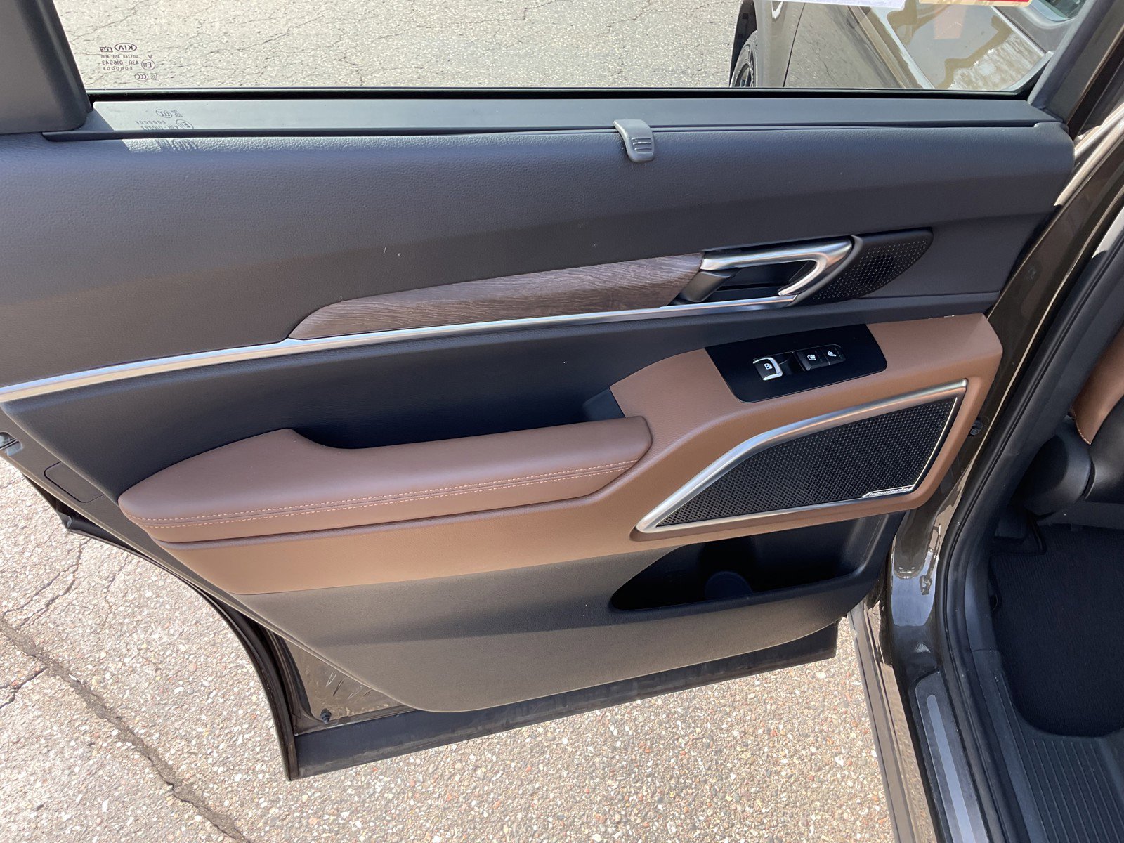 Used 2021 Kia Telluride SX w/ SX Prestige Package image 22