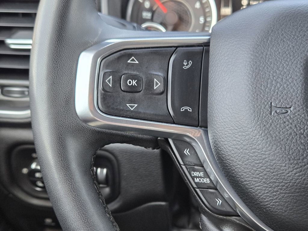 Used 2025 RAM 1500 Laramie AWD/4WD image 27
