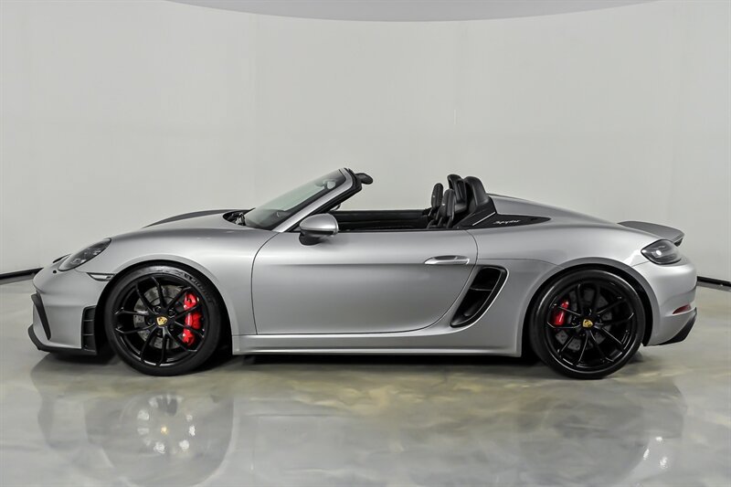 Used 2022 Porsche 718 Boxster Spyder RWD image 7