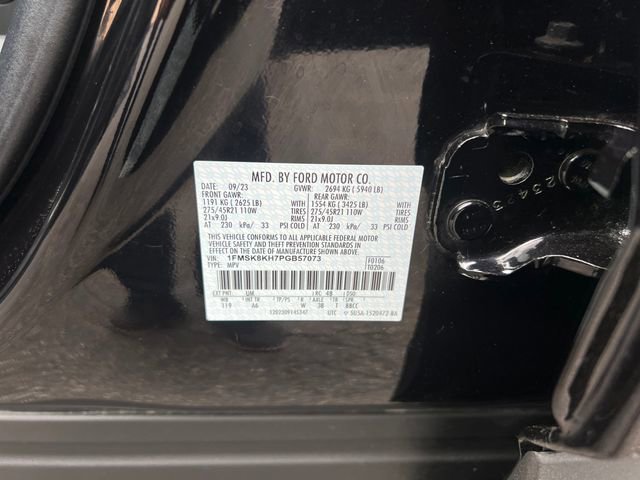 Used 2023 Ford Explorer ST-Line w/ Class IV Trailer Tow Package AWD/4WD image 32