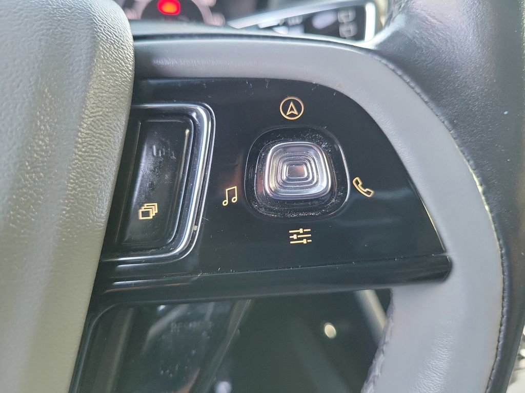 Used 2020 Lincoln Corsair Reserve image 8