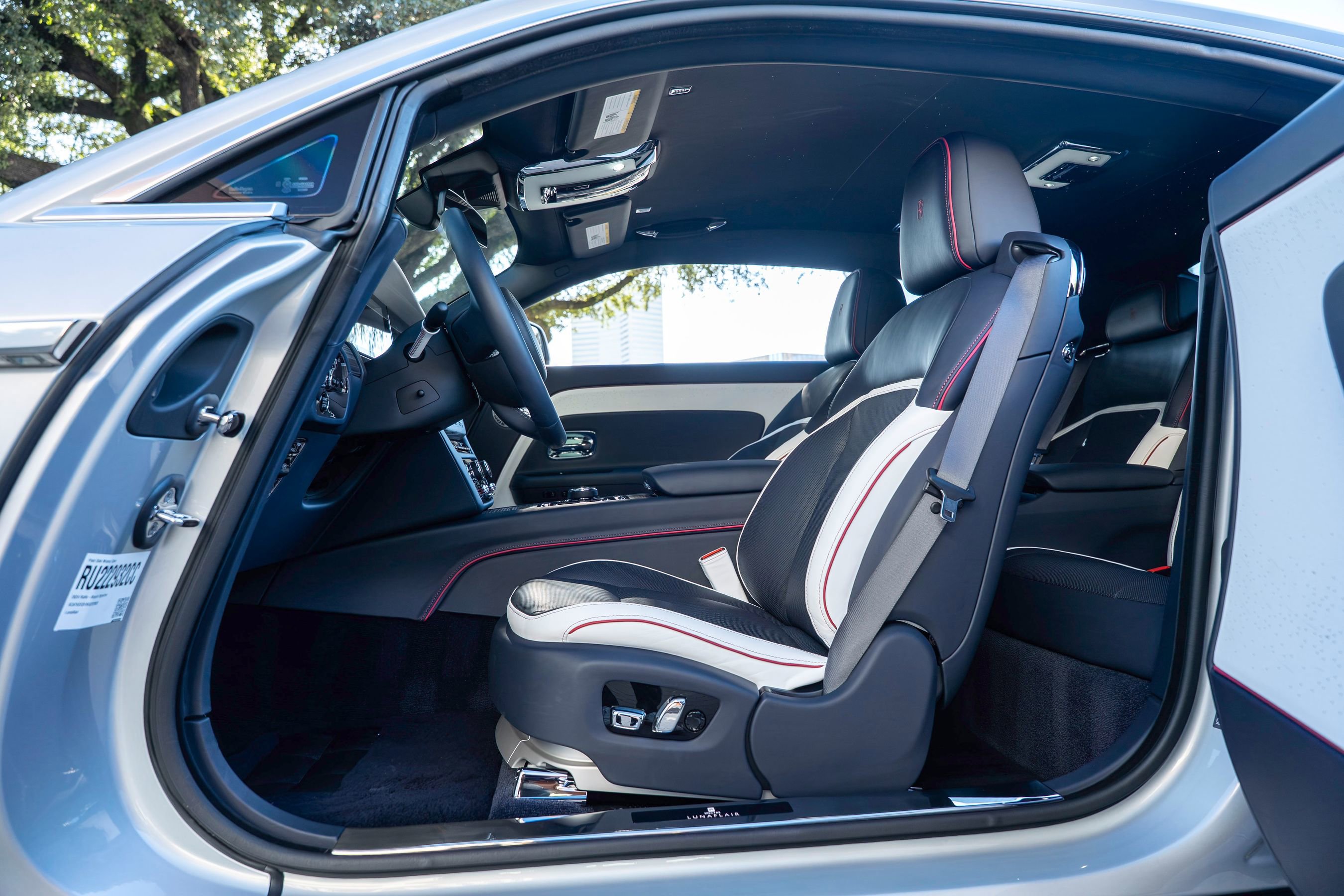 Used 2024 Rolls-Royce Spectre w/ Spectre Launch Package AWD/4WD image 20