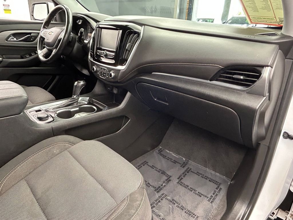 Used 2019 Chevrolet Traverse LT FWD image 45