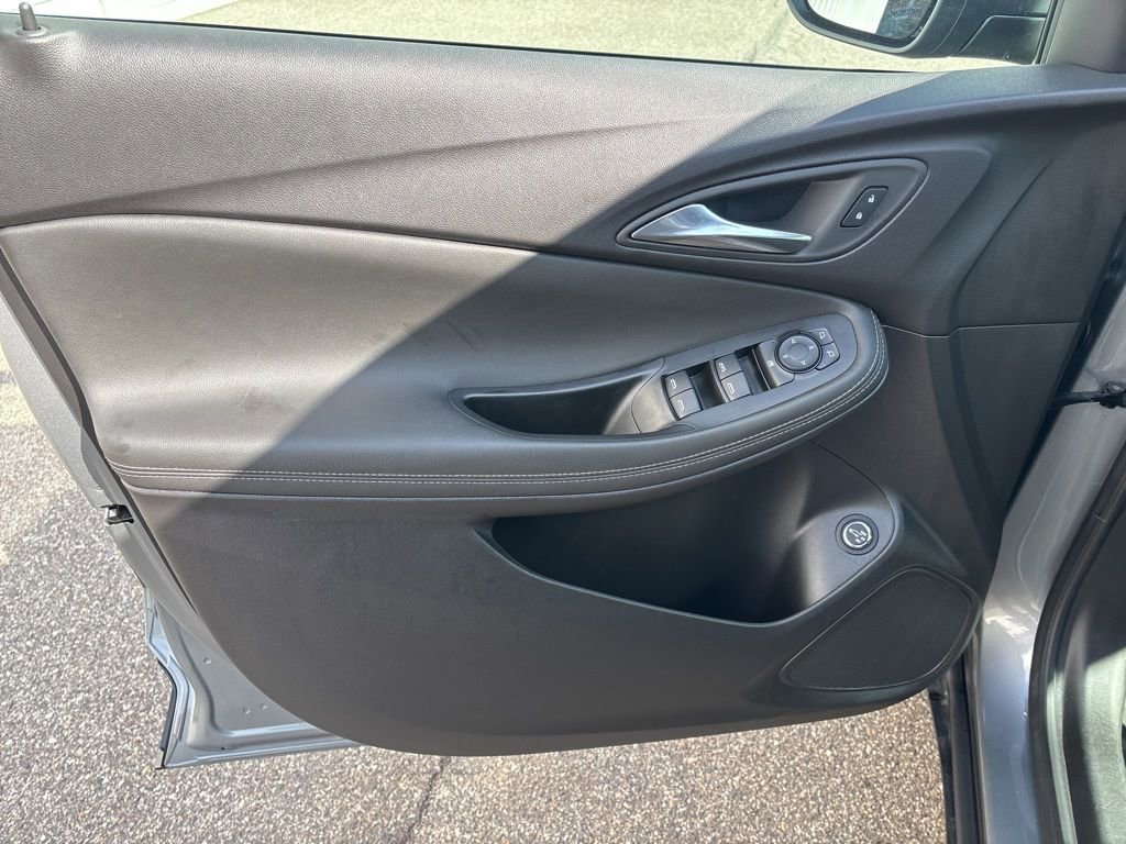 Used 2024 Buick Encore GX Preferred image 16