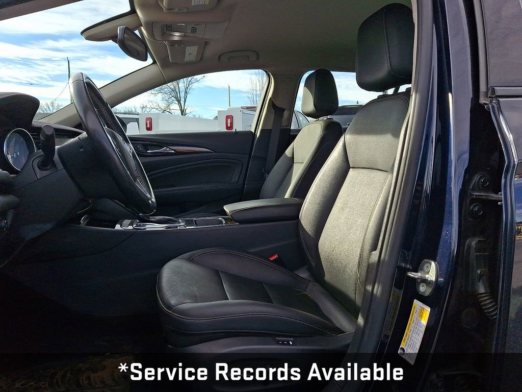 Used 2018 Buick Regal Essence w/ Driver Confidence Package #1 image 11