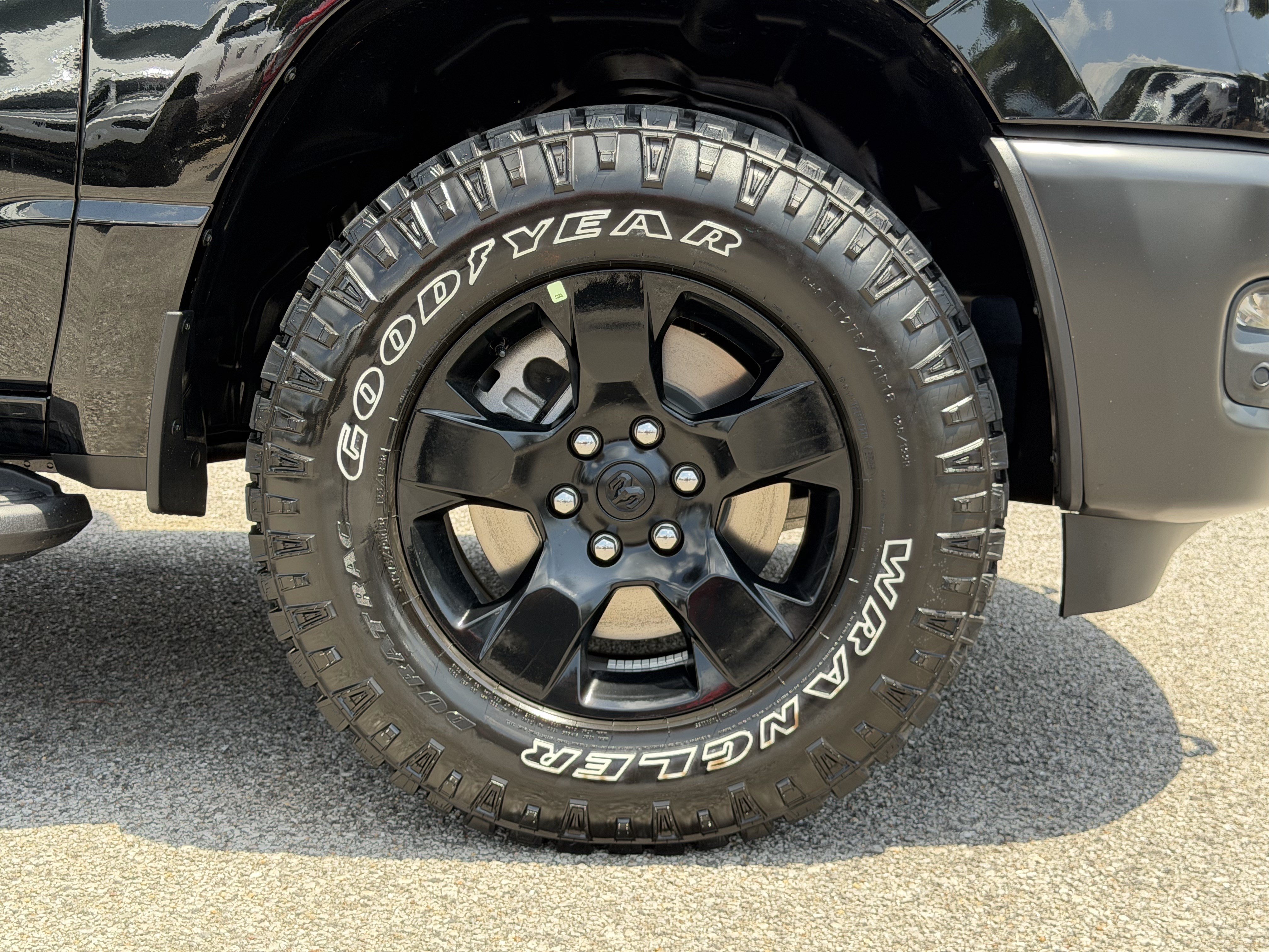 New 2026 RAM 1500 Warlock AWD/4WD image 13