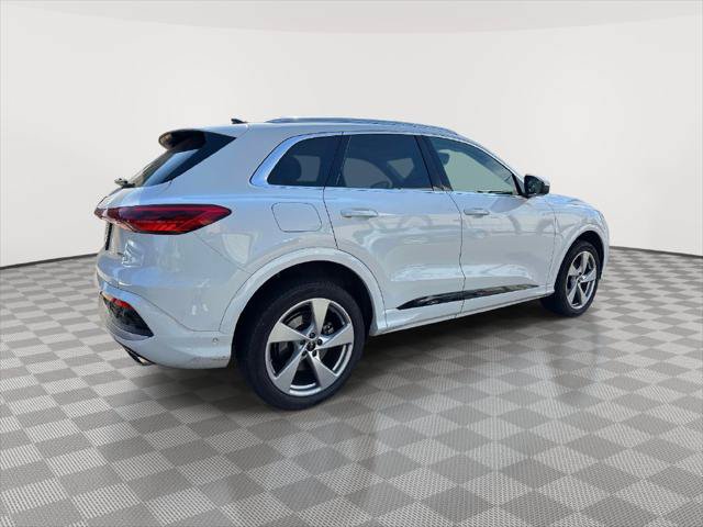 Used 2025 Audi Q5 Premium Plus w/ Premium Plus AWD/4WD image 3