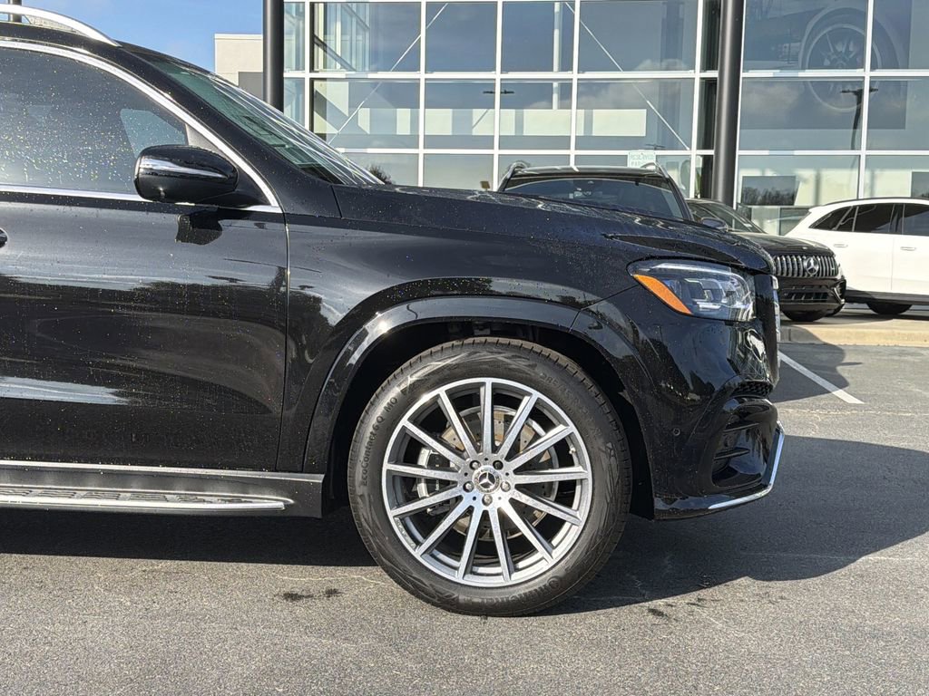 New 2026 Mercedes-Benz GLS 580 4MATIC image 9