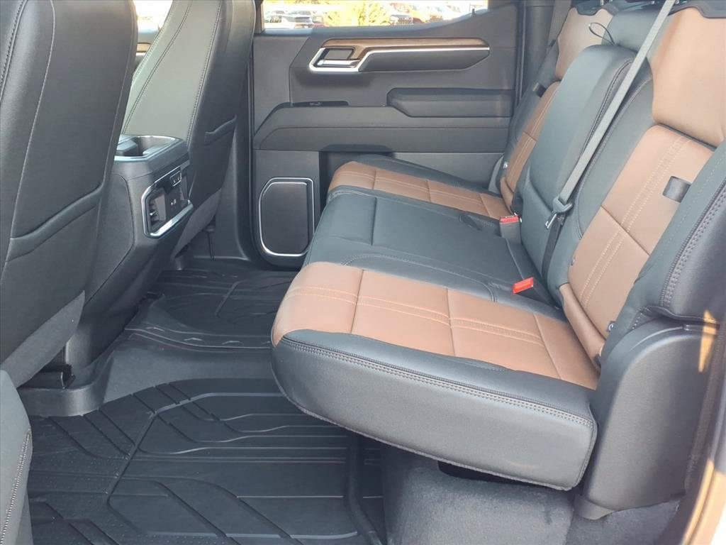 New 2026 Chevrolet Silverado 1500 High Country RWD image 16