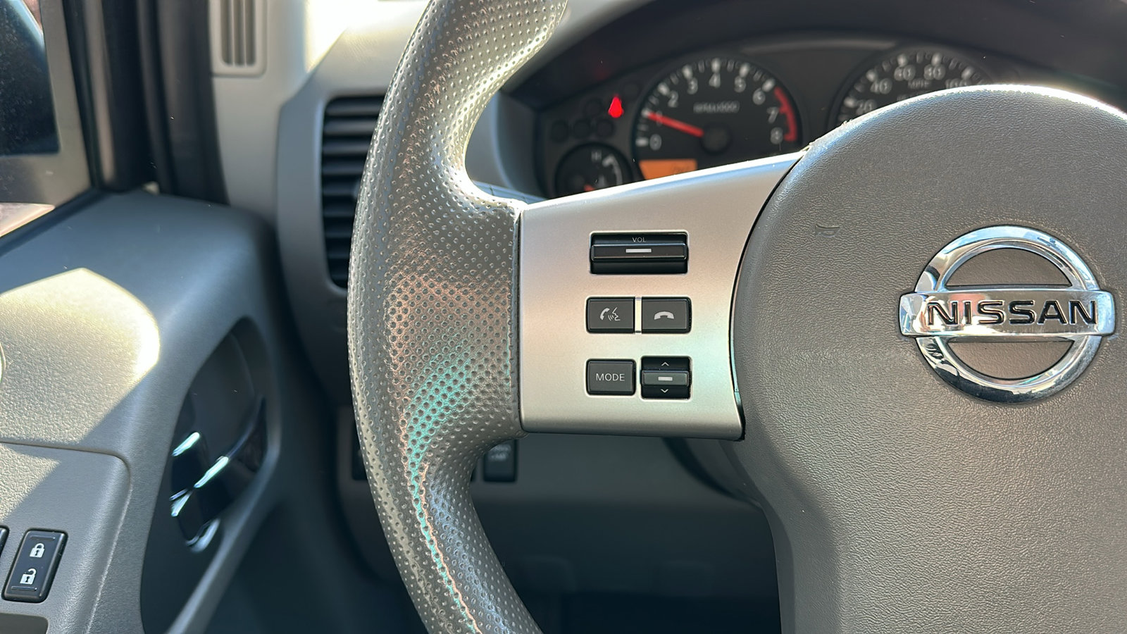 Certified 2019 Nissan Frontier SV image 15