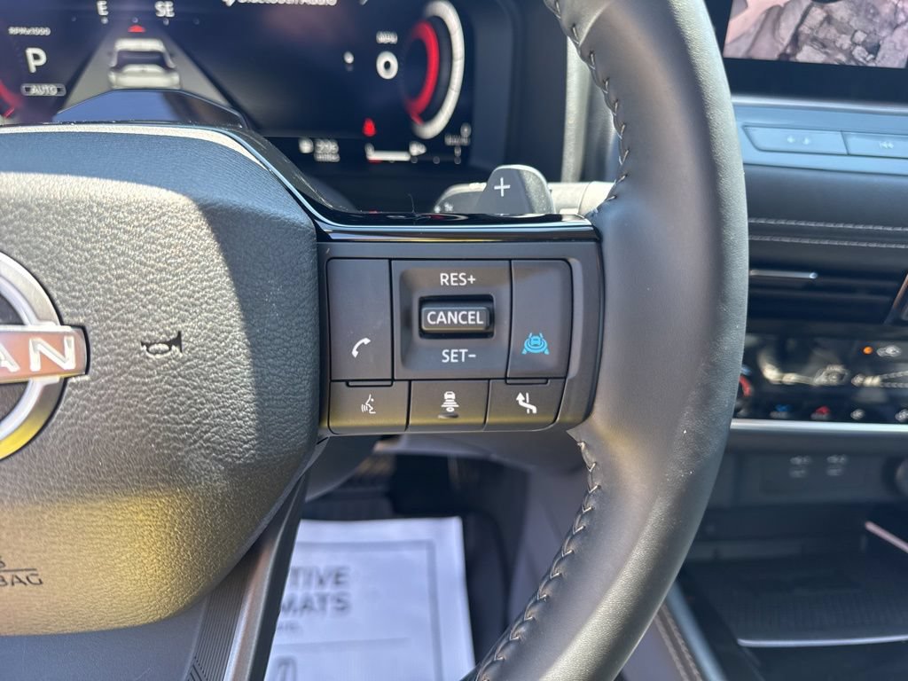 Used 2025 Nissan Rogue Platinum w/ Tech Package AWD/4WD image 19