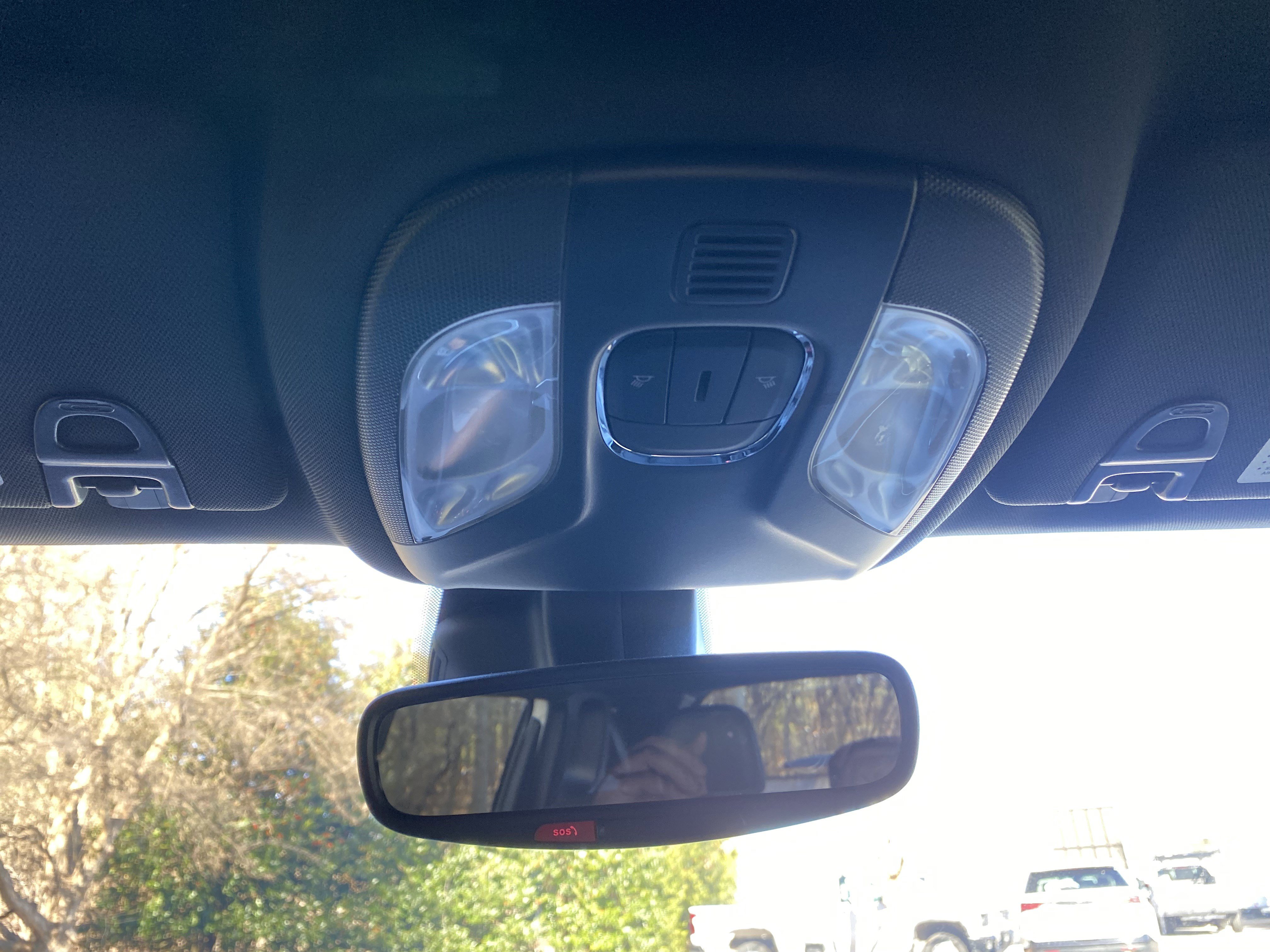 Used 2024 Jeep Compass Latitude image 32