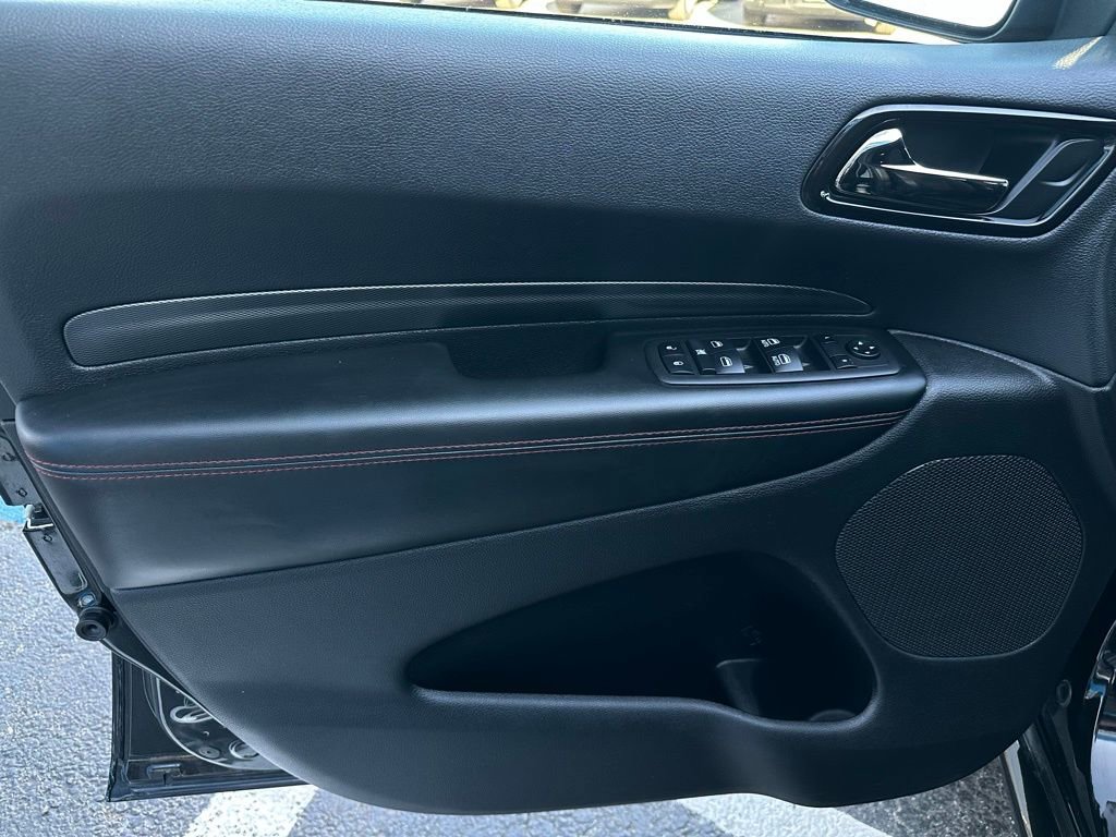 Used 2023 Dodge Durango GT RWD image 11