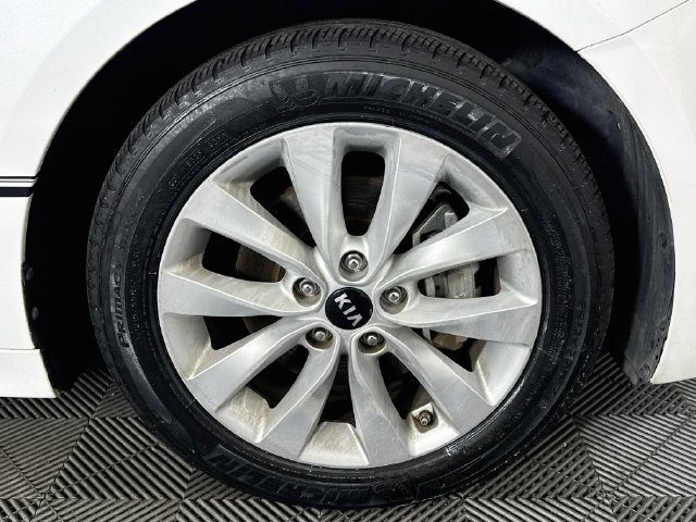 Used 2018 Kia Optima LX w/ 17" Alloy Wheels Package FWD image 28