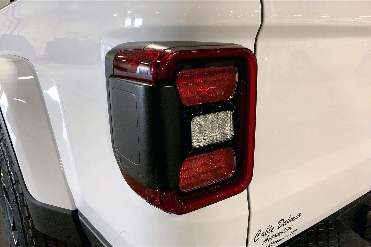 New 2026 Jeep Gladiator Sport AWD/4WD image 19