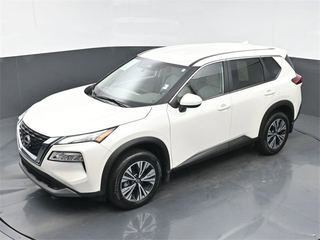 Used 2023 Nissan Rogue SV image 31