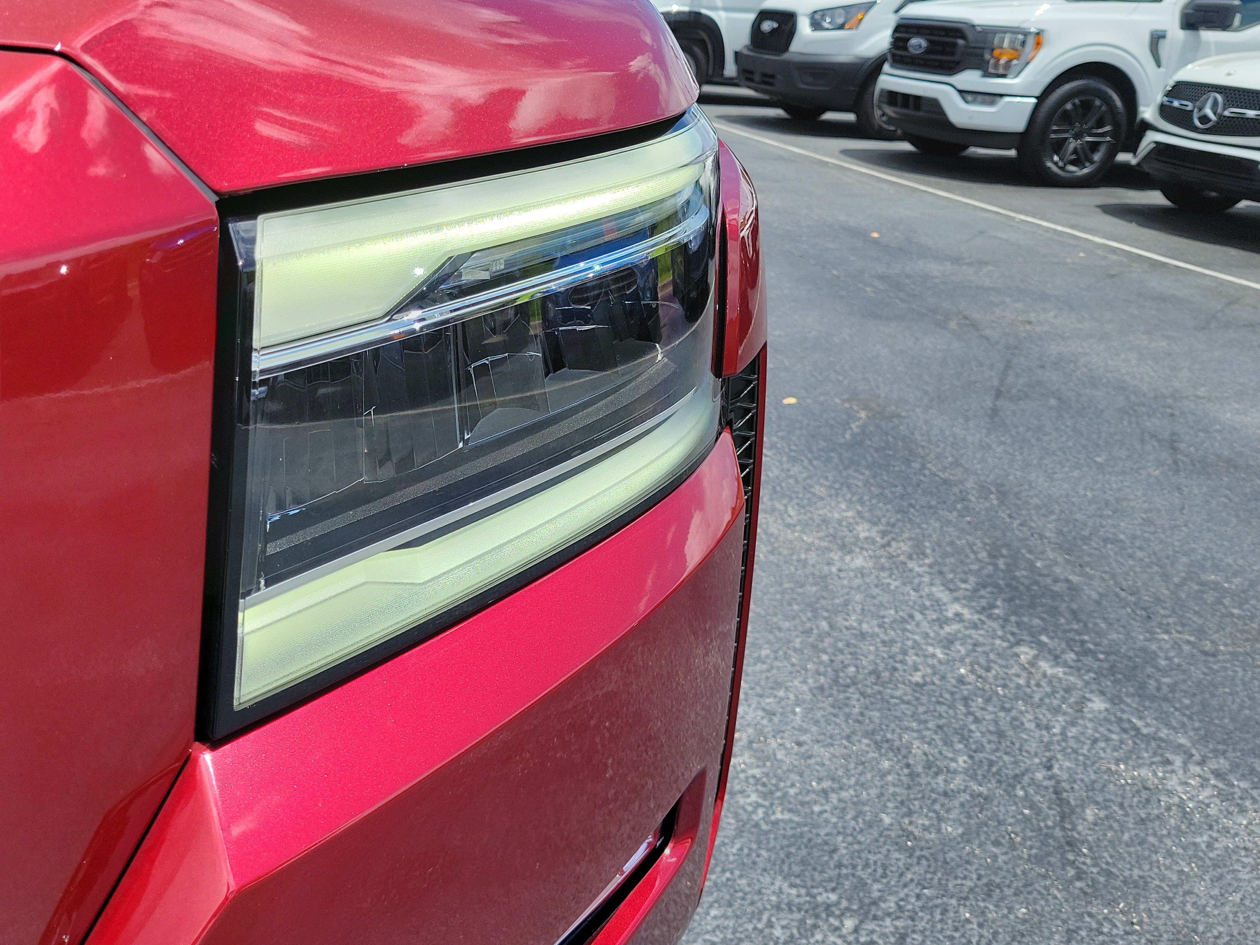 Used 2024 Nissan Frontier SL w/ Technology Package RWD image 3