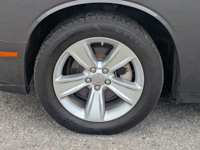 Used 2023 Dodge Challenger SXT RWD image 10