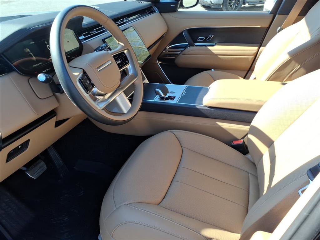 New 2026 Land Rover Range Rover SE image 17
