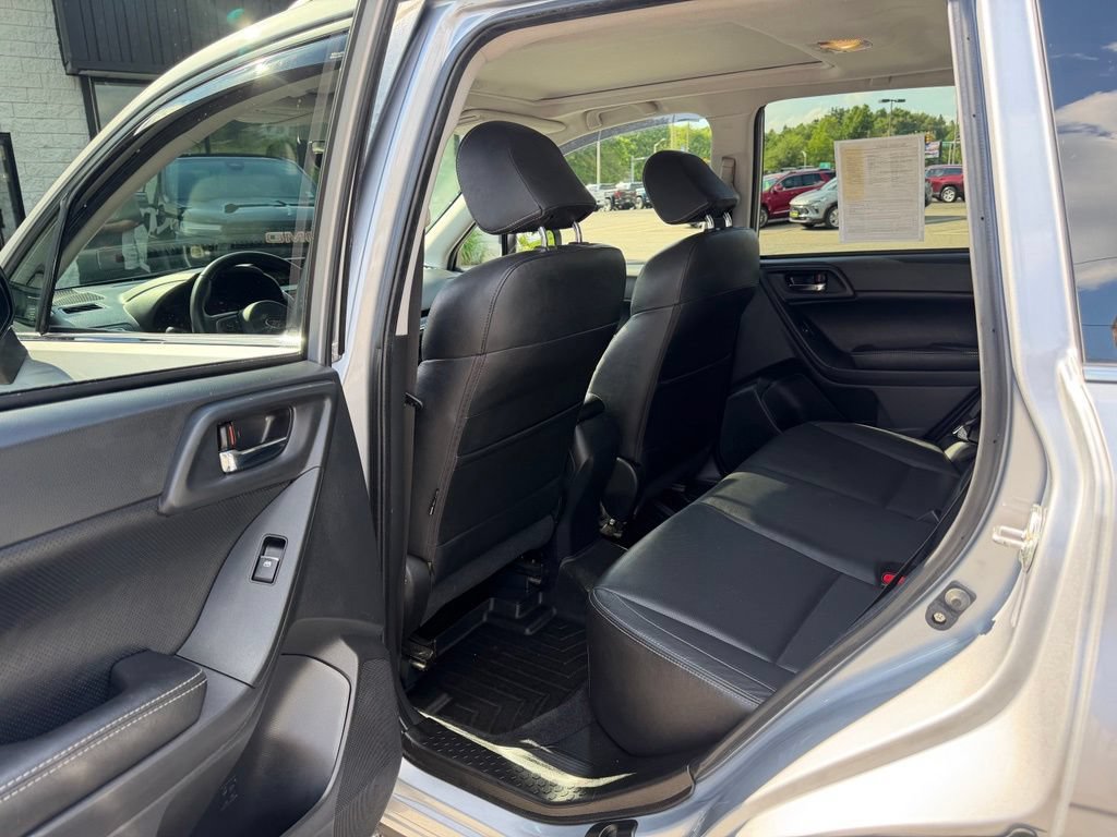 Used 2017 Subaru Forester 2.5i Limited AWD/4WD image 11