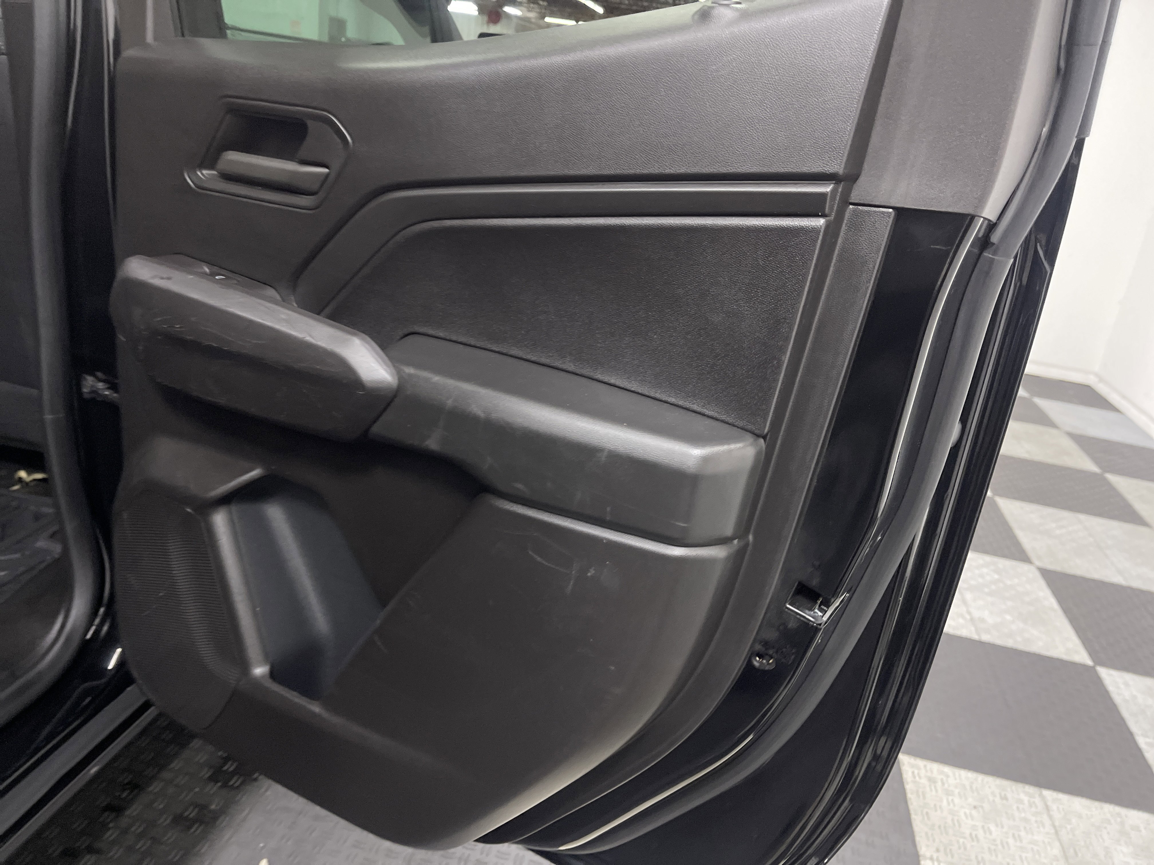 Used 2023 Chevrolet Colorado W/T RWD image 18