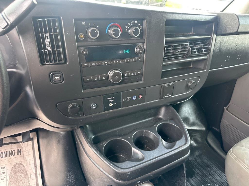 Used 2015 Chevrolet Express 3500 LS image 34