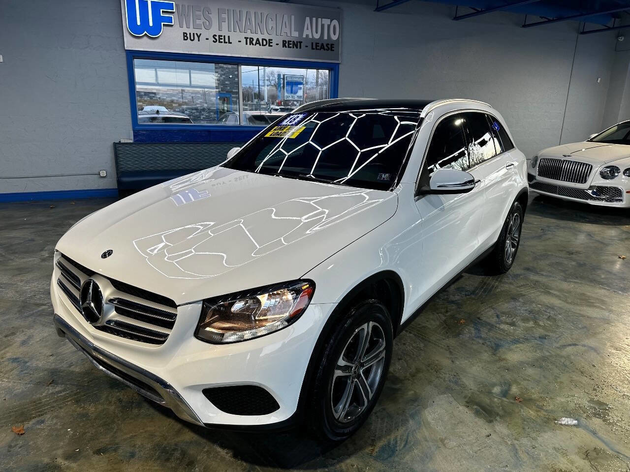 Used 2018 Mercedes-Benz GLC 300 4MATIC image 5