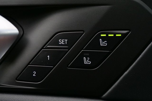 Used 2020 BMW X5 M w/ Executive Package AWD/4WD image 27