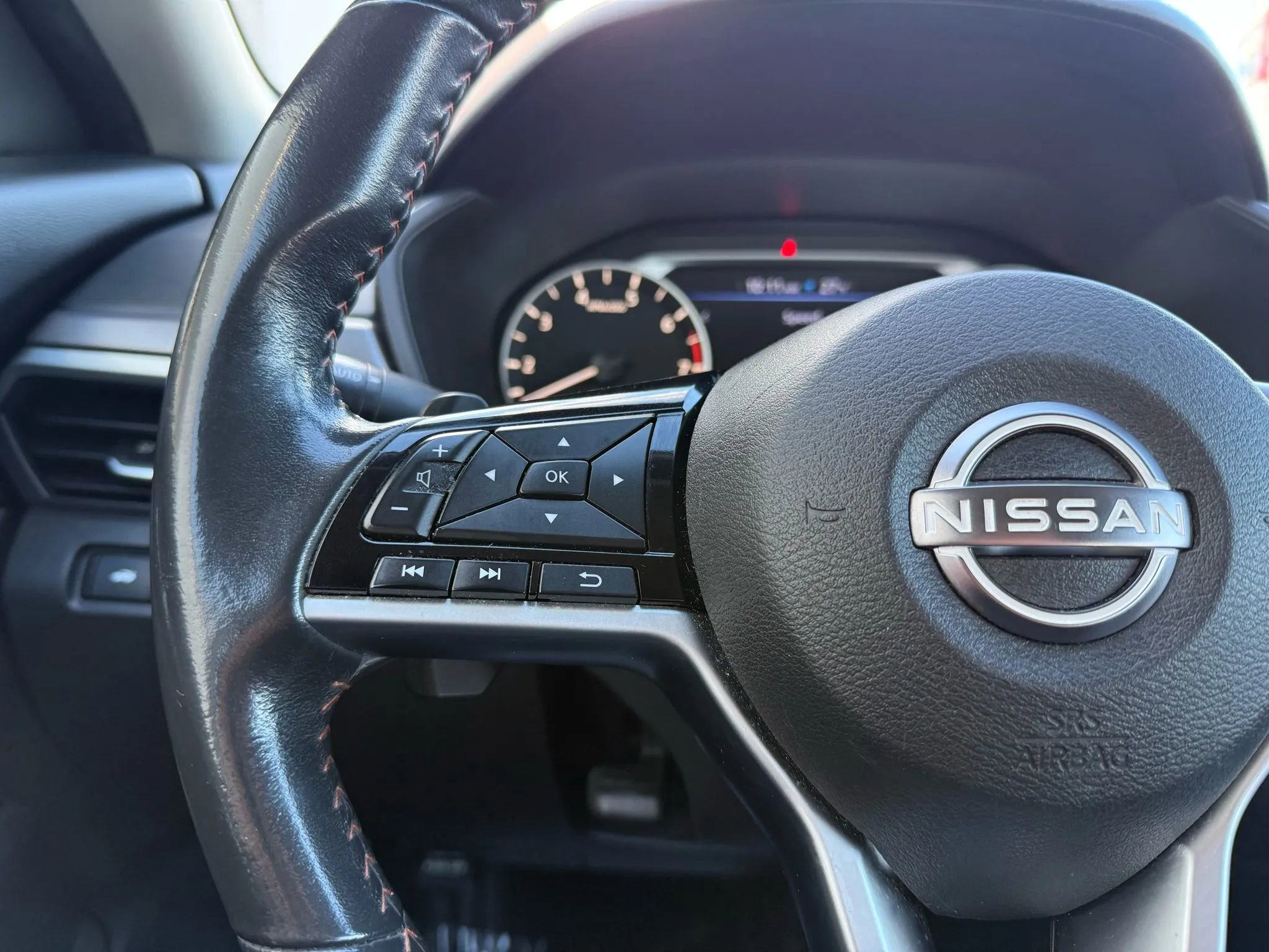 Used 2024 Nissan Altima 2.5 SR image 28