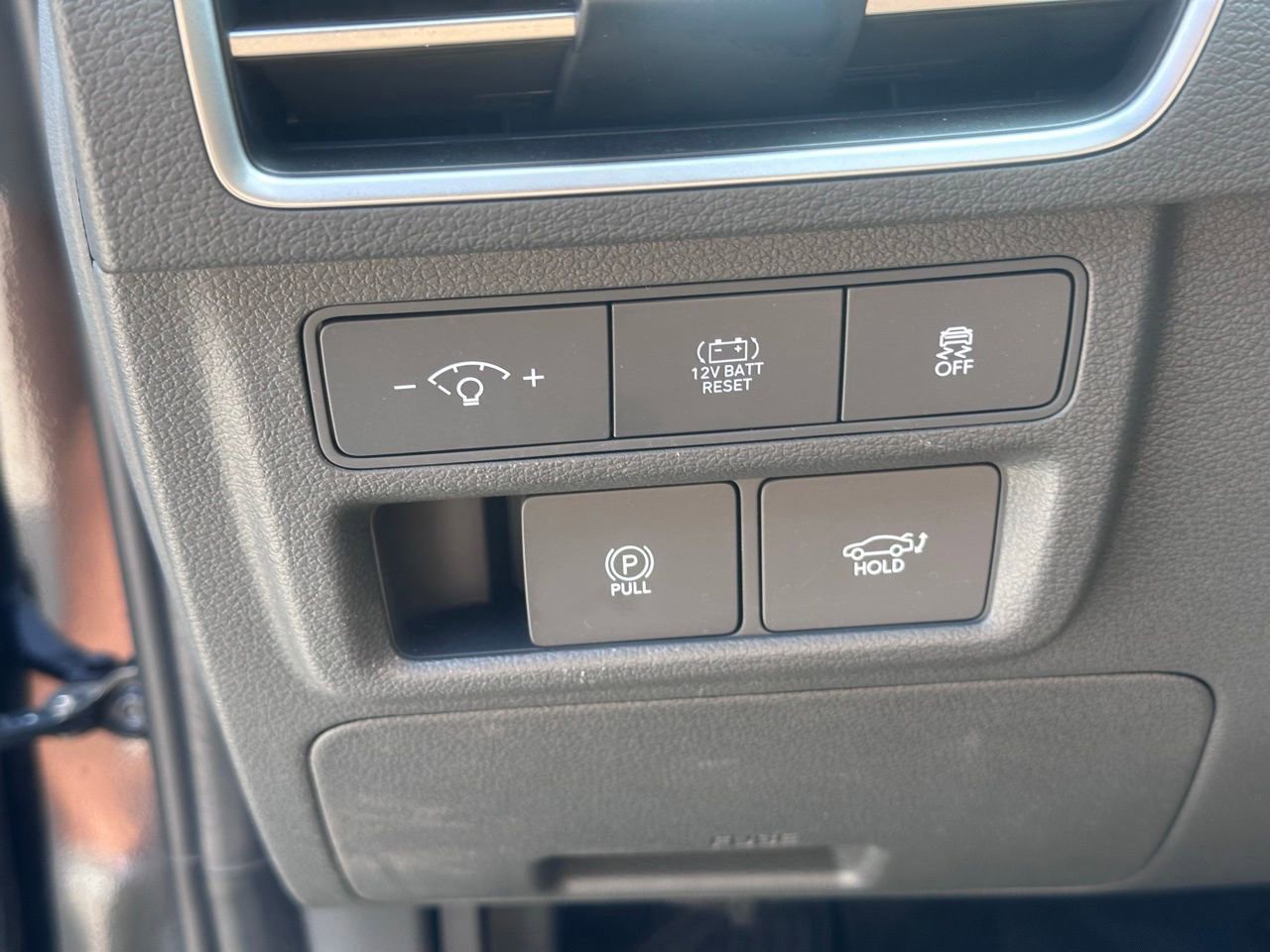 Used 2025 Hyundai Sonata Limited FWD image 29