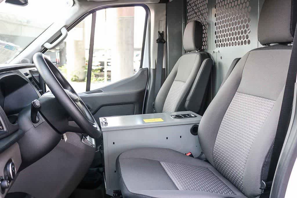 New 2025 Ford Transit 250 148 Medium Roof image 16