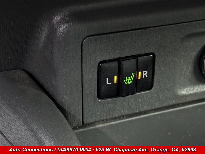Used 2014 Toyota Prius V Five FWD image 15