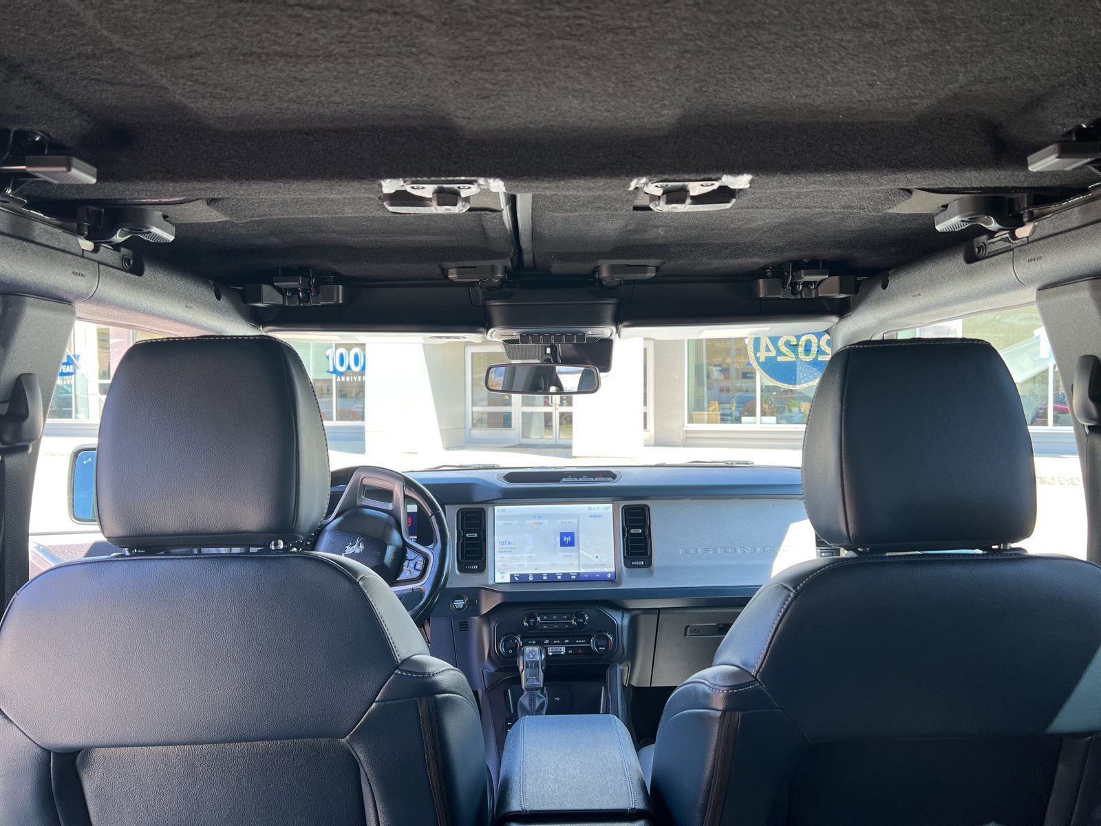 Used 2024 Ford Bronco Outer Banks image 13