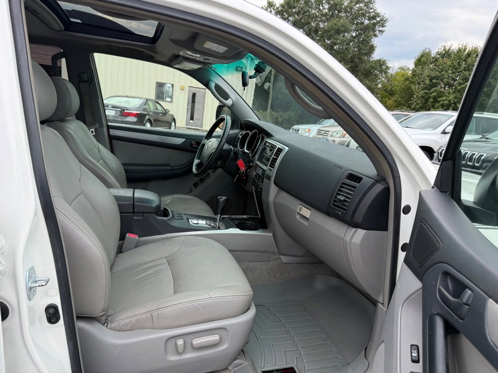 Used 2007 Toyota 4Runner SR5 image 15