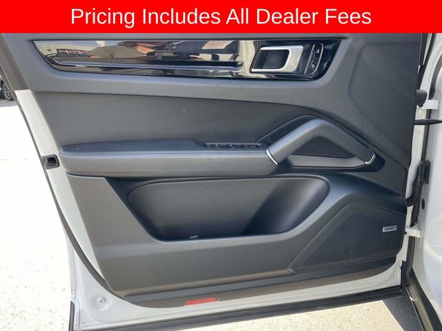 Used 2020 Porsche Cayenne AWD/4WD image 19
