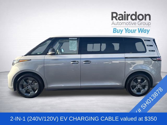 Used 2025 Volkswagen ID. Buzz 1st Edition image 4